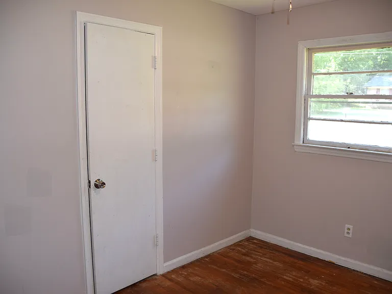 5717 Teresa St — Photo 7