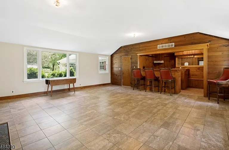 62 Gaston Rd — Photo 7