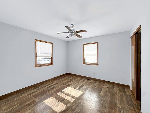 3rd image of 25 E Broadway St