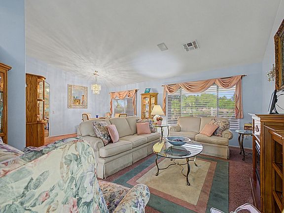 5th image of 3159 N Couples Dr