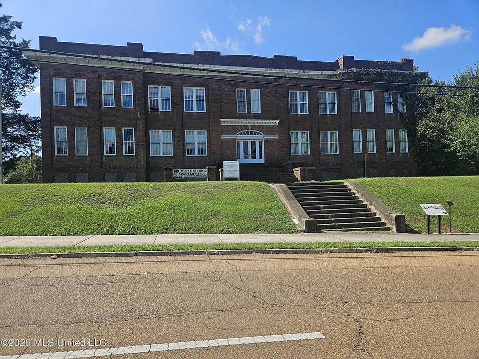 1st image of 100 Saint Catherine St