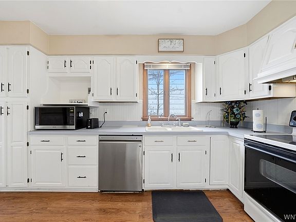 5th image of 24 Monica Rd
