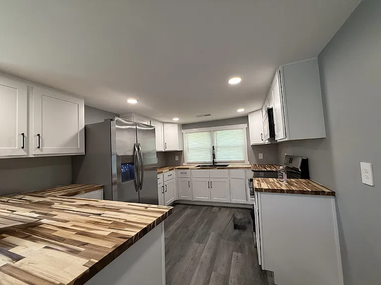23391 Mooresville Rd — Photo 12