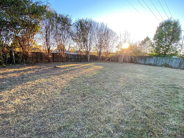 4235 Triple Crown Loop — Photo 14
