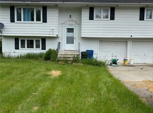 1088 Novak Rd, Grafton, OH 44044