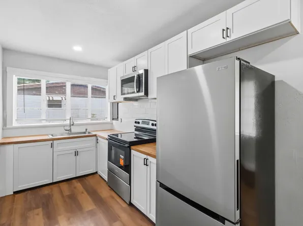 5127 69th Way N, Saint Petersburg, FL 33709