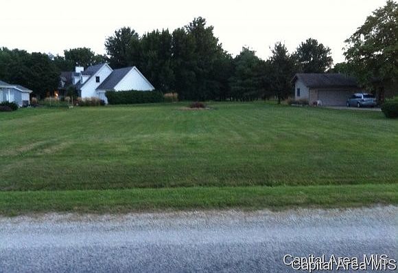 21 White Rd, Glenarm, IL 62536 | Zillow