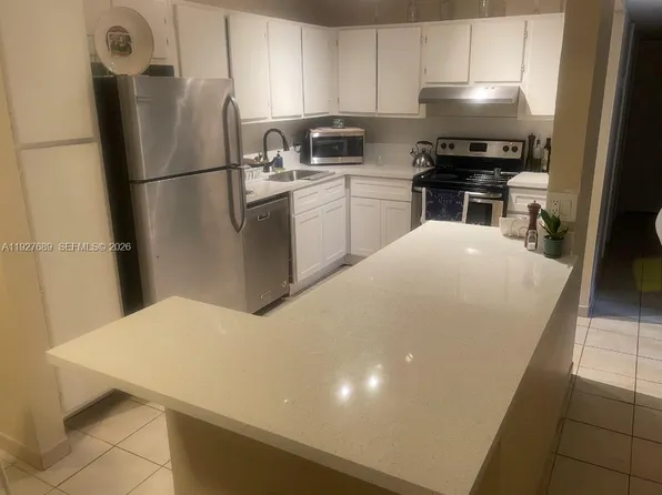 9002 SW 137th St, Miami, FL