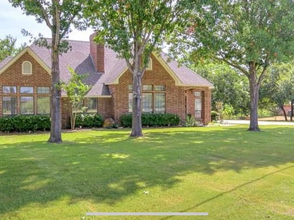 4th image of 3803 Buena Vista Cir