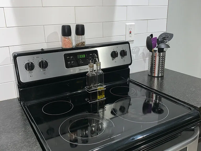1657 Story Ave #4 — Photo 15