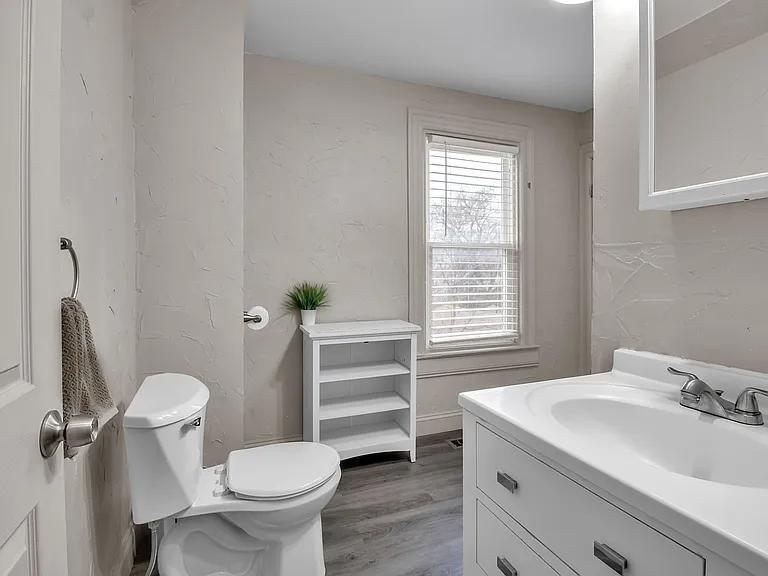 22 B St #26 — Photo 10