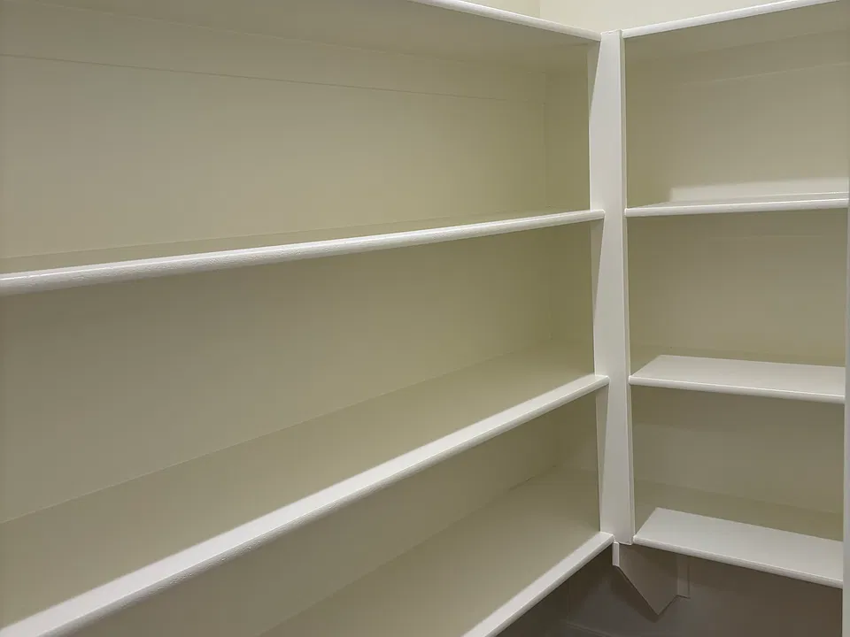 Walk in Pantry