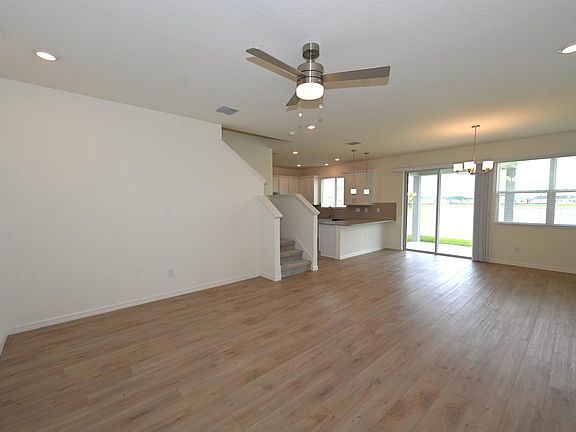 4th image of 9533 Sandy Bluffs Cir