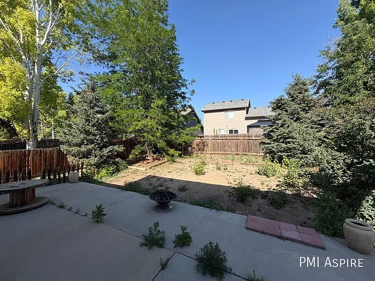 10489 Taylor Ave — Photo 9