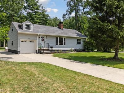 2353 W Hedgewood Dr, Westlake, OH, 44145