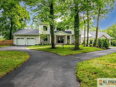 569 Riverside Dr, Princeton, NJ, 08540