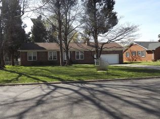 902 Kildee Dr, Lexington, NC 27292