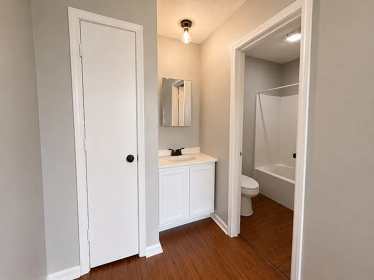 1170 Miller St #2 — Photo 8