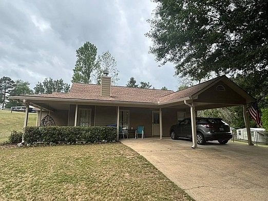 2nd image of 131 Lee Road 2059