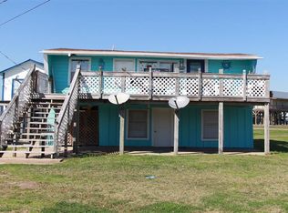 323 Texas St, Surfside Beach, TX 77541