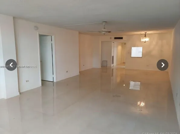 445 NE 195th St APT 127, Miami, FL 33179