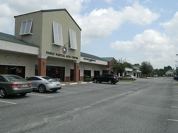 3rd image of 3739 Lake Center Dr