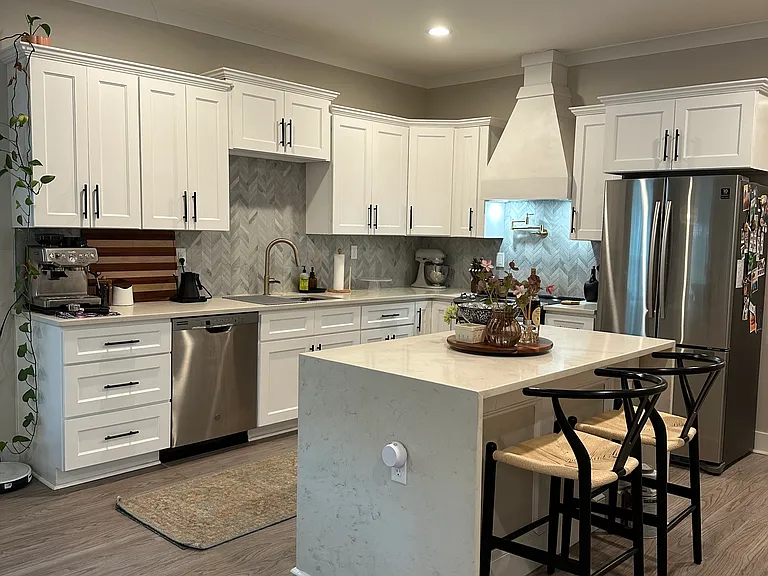 2900 Woods Pl — Photo 5