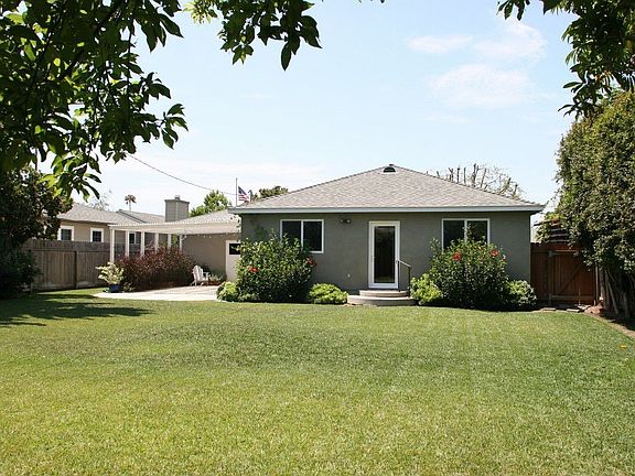 Big backyard with plenty of room for expansion.