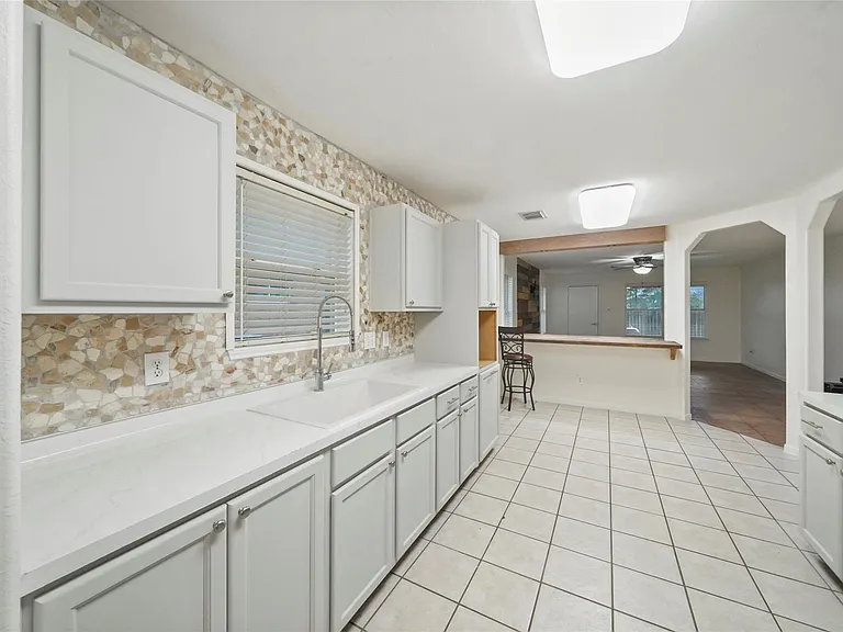 5503 Jefferson St — Photo 10
