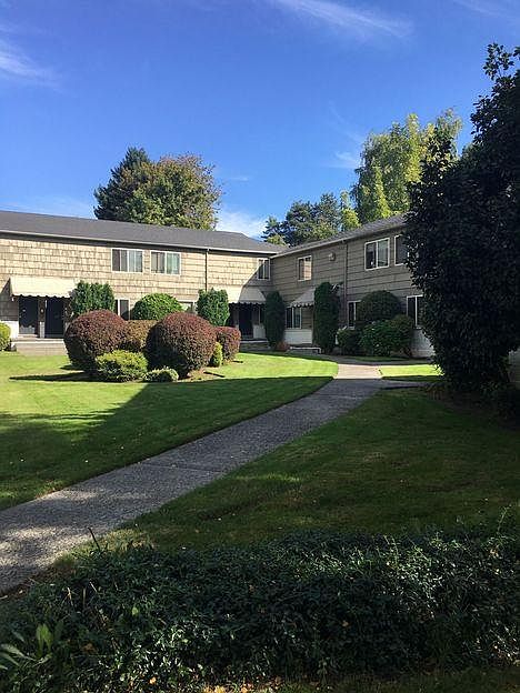 2nd image of 3506 SE 33rd Ave #810hggchx
