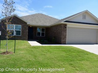 2704 Crystal Pine Dr, Yukon, OK 73099