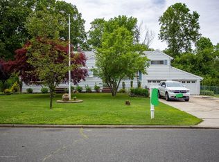 43 Kenneth Ter W, Middletown, NJ 07748