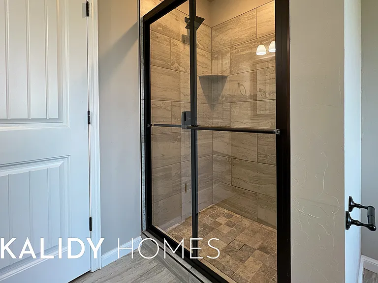4812 Crystal Hill Dr — Photo 15