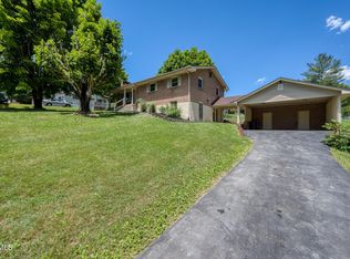 100 Broadview Cir, Bristol, TN 37620