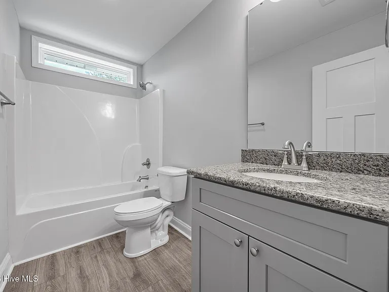 645 S Gaines St — Photo 4
