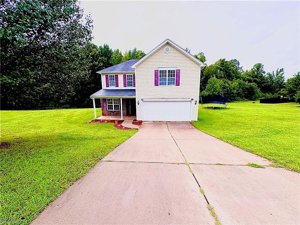 1st image of 622 Bentley Ln