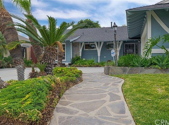4th image of 16263 Silvergrove Dr