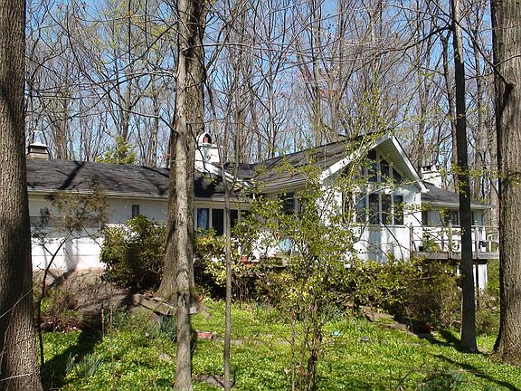 Back - faces Peace Valley Park