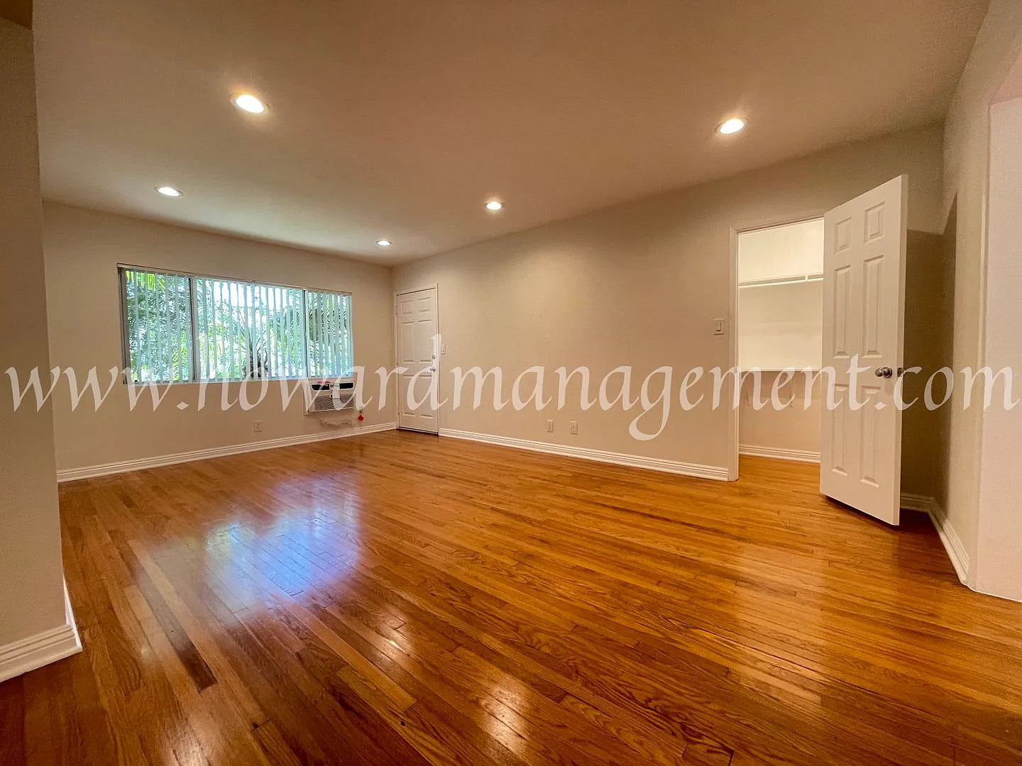 5881 Saturn — Photo 4