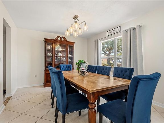 5th image of 1678 Ridgemoor Dr