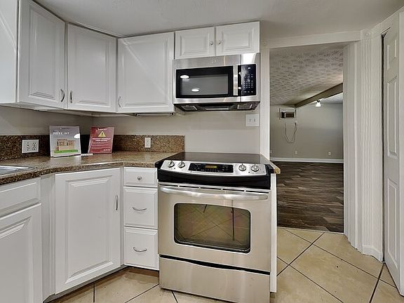 5th image of 2640 Hugh Edwards Dr