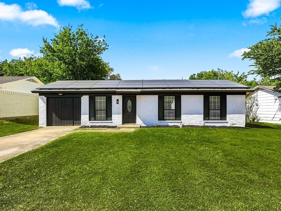 1st image of 865 Stanford Dr