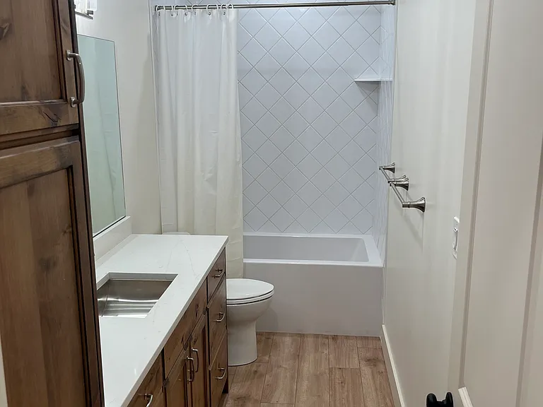 818 W Manor Crest Ln #BASEMENT — Photo 17