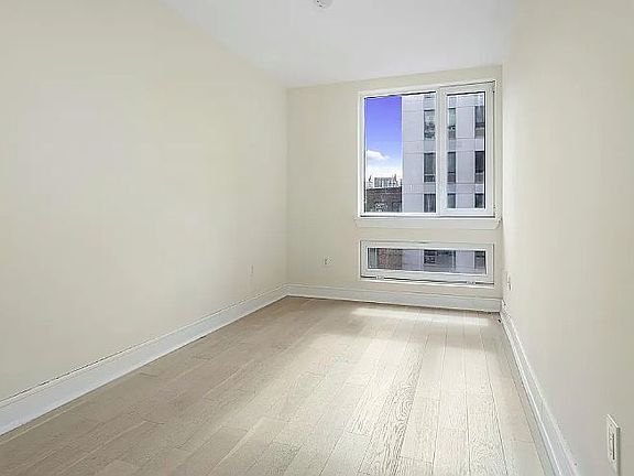 4th image of 306 W 142nd St #6C