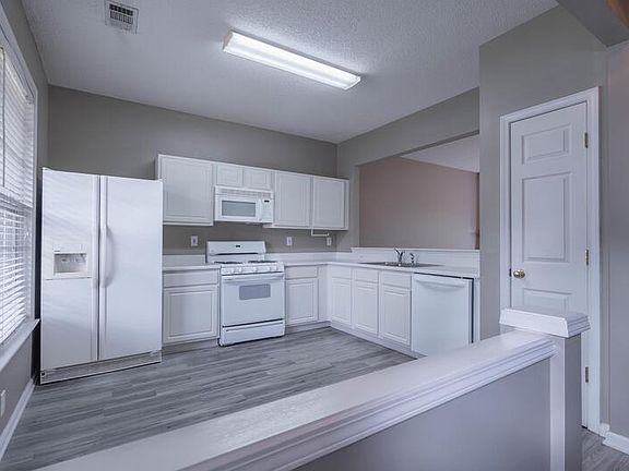 4th image of 51 Highoak Dr NE