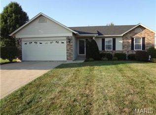 15 Heavenly Valley Dr, Dardenne Prairie, MO 63368