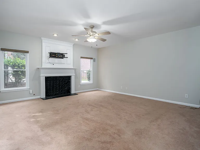 174 Ennisbrook Dr SE — Photo 11