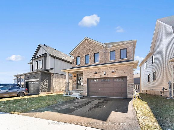 3rd image of 17 Downriver Dr