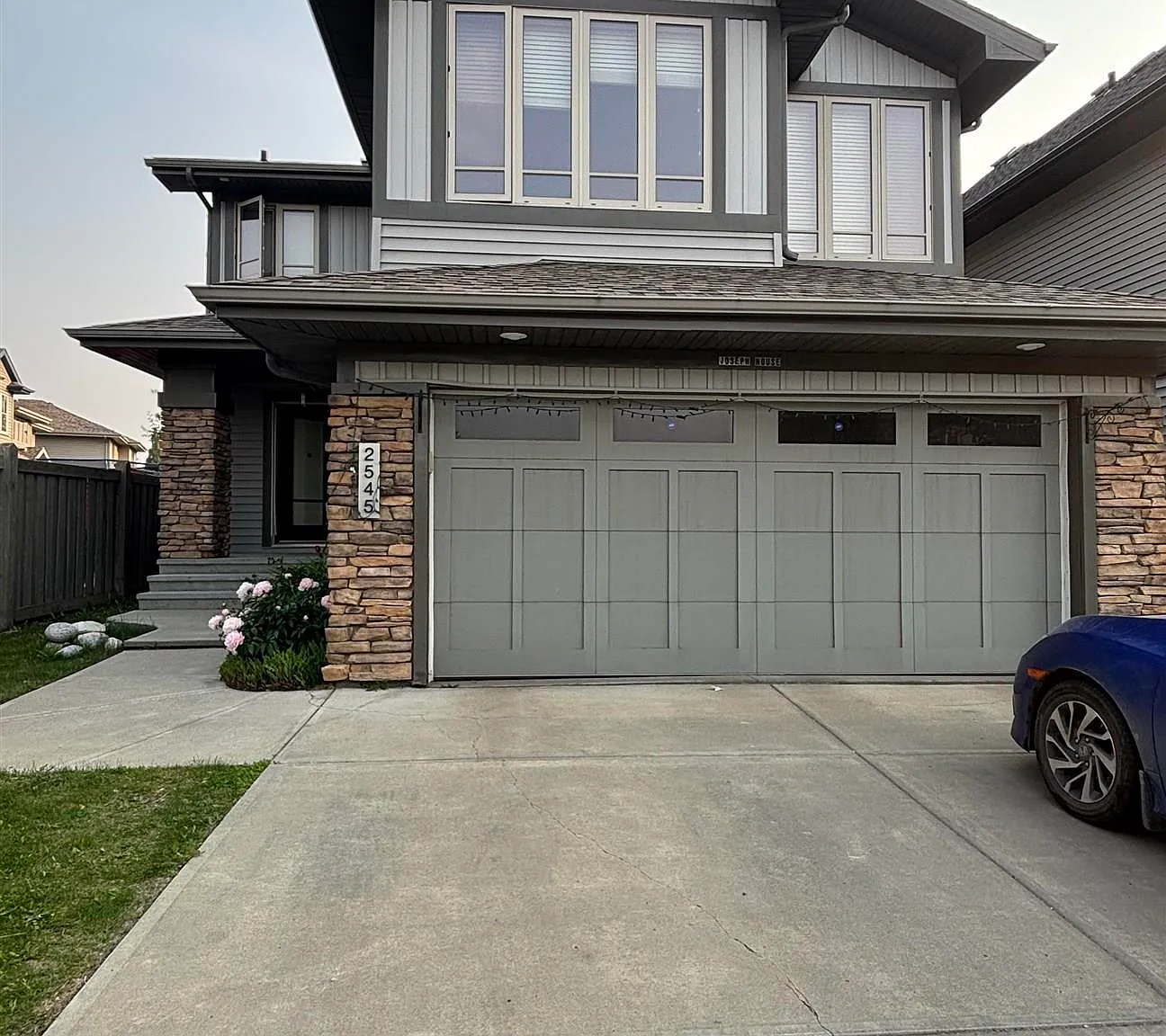 3 bed, 2.5 bath, 2286 sqft, $3,000 — Photo 1
