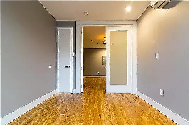 467 Monroe St #2C — Photo 8